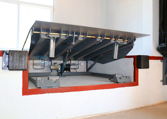 Betrouwbare zware hydraulische dock leveler met één toetsen bedieningspaneel