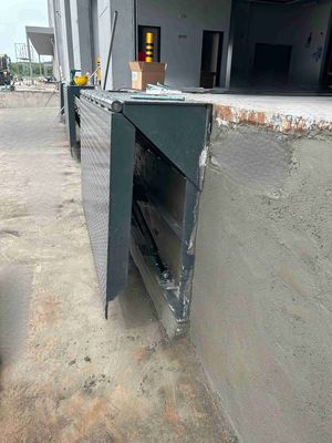Elektrische hydraulische rand O Dock leveler plaat voor laadruimte toepassing