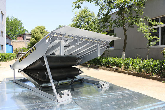 Airbag-dock leveler met hoge sterkte, Duurzame werking.