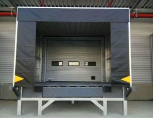 Pakketten van polyesterstof Dock seals en shelters, gele strepen voor het laden en lossen van gebied